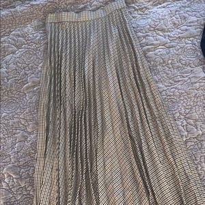 Zara houndstooth pleated midi skirt